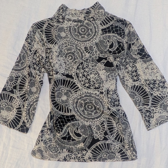 Alfani Black and Cream Blouse - Picture 4 of 11